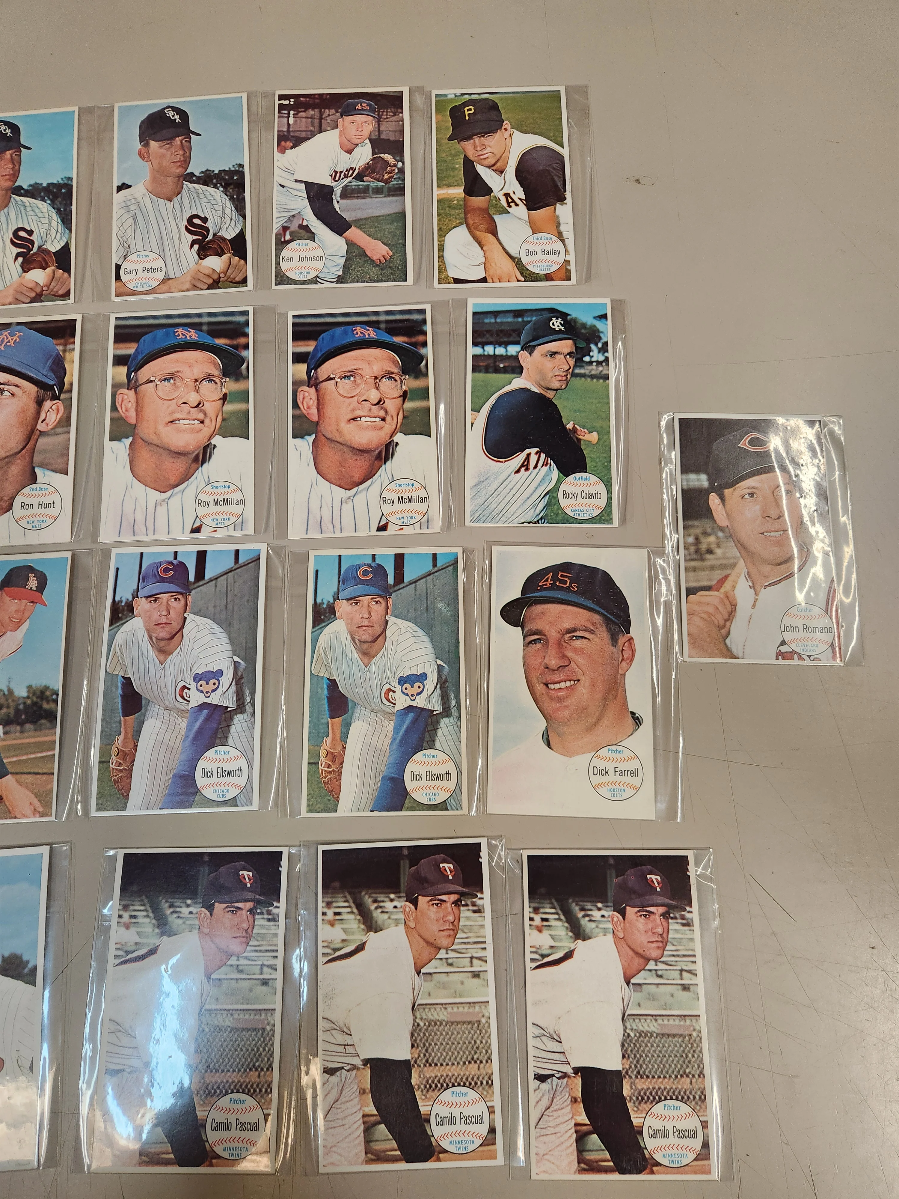 26 1964 Topps Giant Cards Including Colavito. Clean group. Lots Of Dupes Avg EX - Image 3