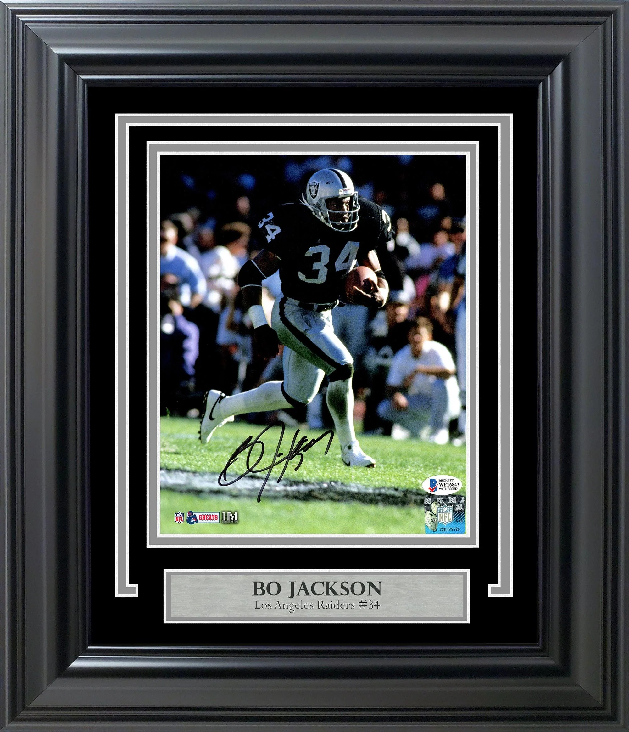 Bo Jackson Autographed Framed 8x10 Photo Oakland Raiders Beckett BAS Stock #209429