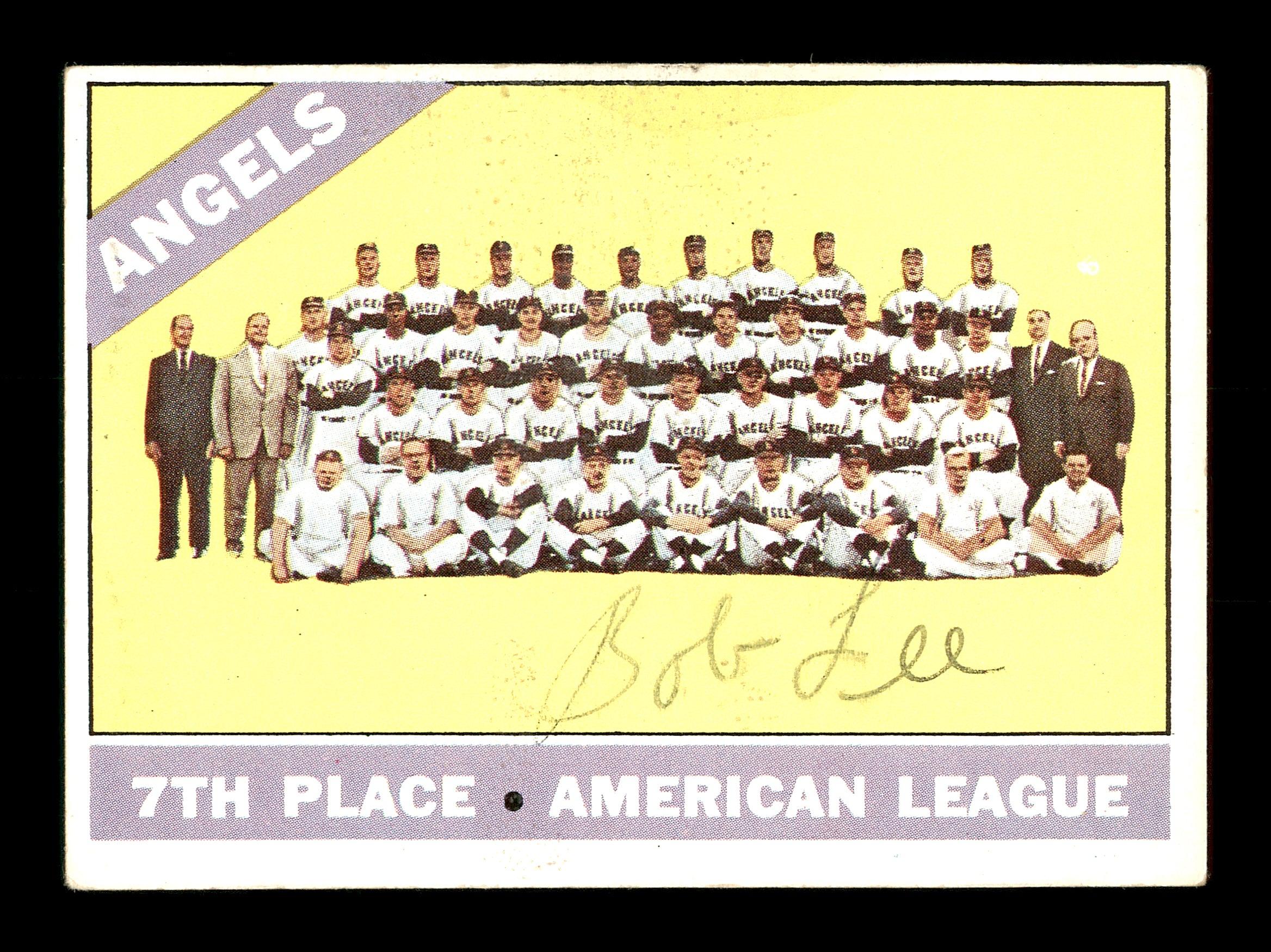 Bob Lee Autographed 1966 Topps Team Card #131 California Angels SKU #170614