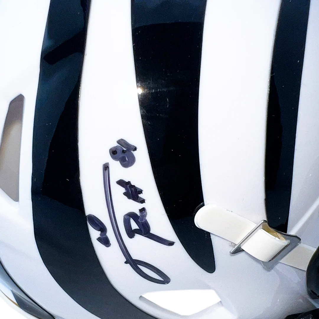 Carl Pickens Signed Cincinnati Bengals Alt 2022 Speed Mini Football Helmet (JSA) - Image 2