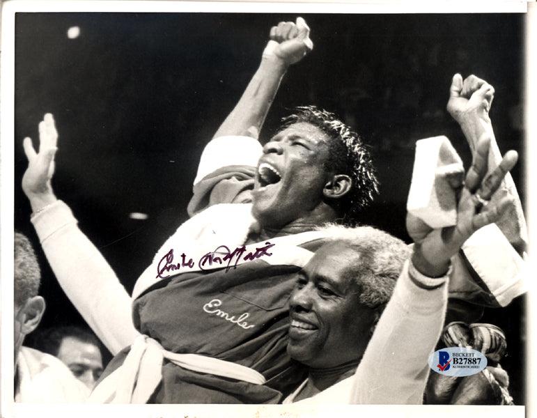 Emile Griffith Autographed 7x9 Photo Beckett BAS #B27887
