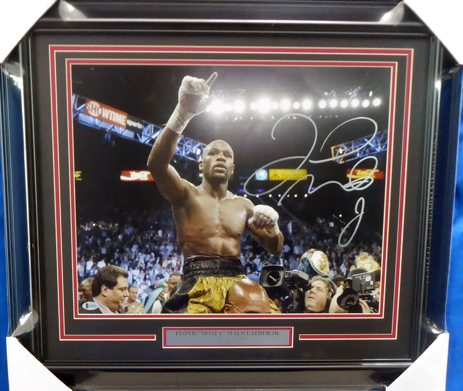 Floyd Mayweather Jr. Autographed Framed 16x20 Photo Beckett BAS Stock #162399