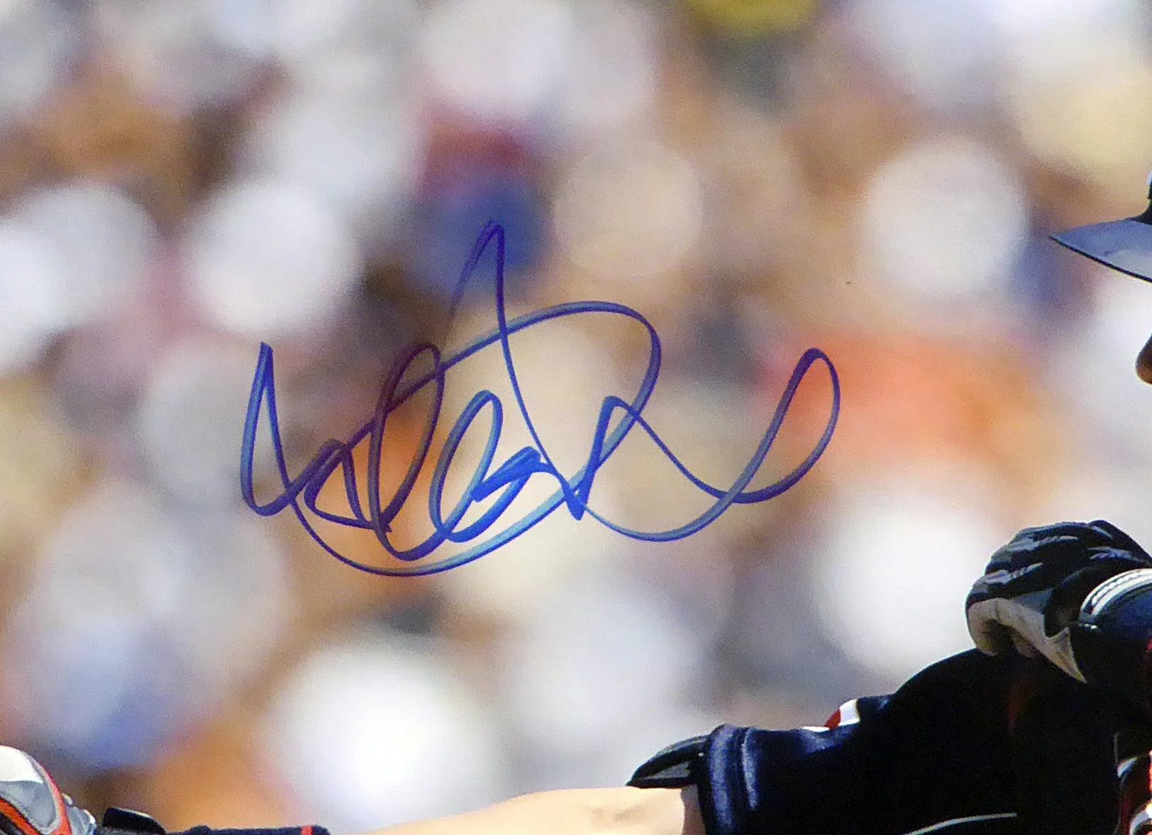 Ichiro Suzuki Autographed 16x20 Photo WBC Japan IS Holo Stock #77816 - Image 2