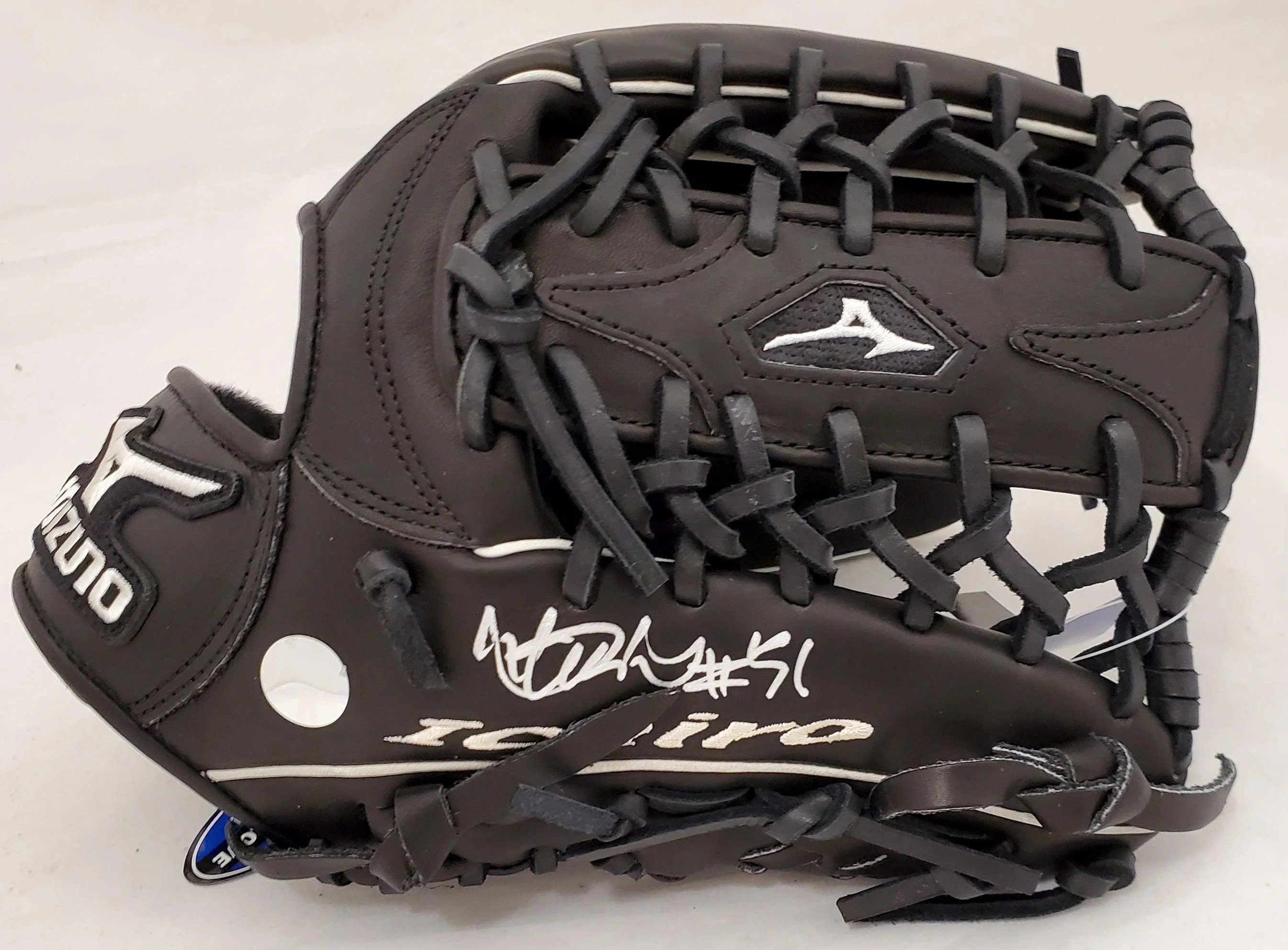 Ichiro Suzuki Autographed Mizuno Game Model Fielding Glove "51" Seattle Mariners IS Holo Stock #189811