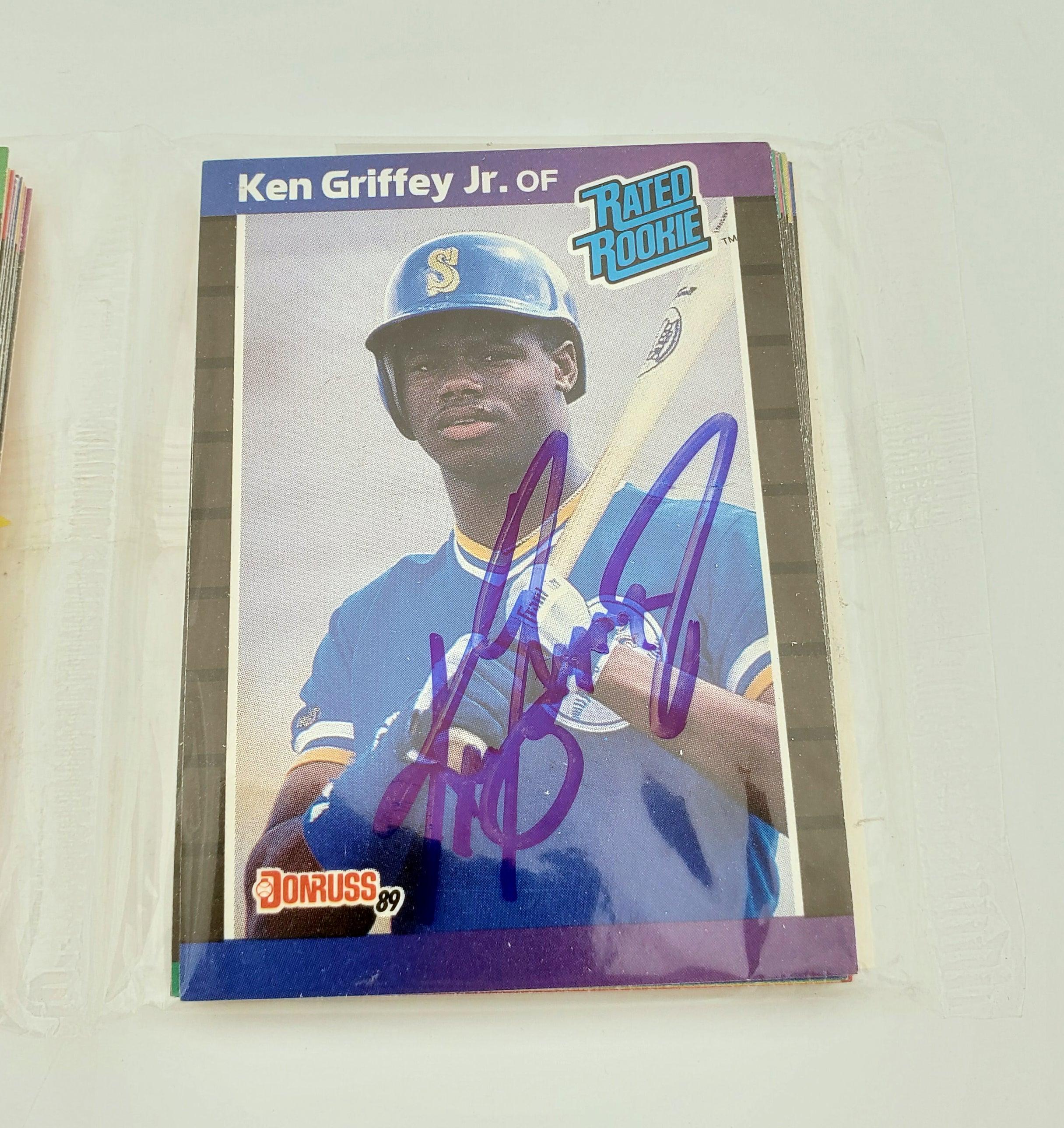 Ken Griffey Jr. Autographed Sealed 1989 Donruss Baseball Rack Pack Rookie Seattle Mariners Beckett BAS #BB79337 - Image 2