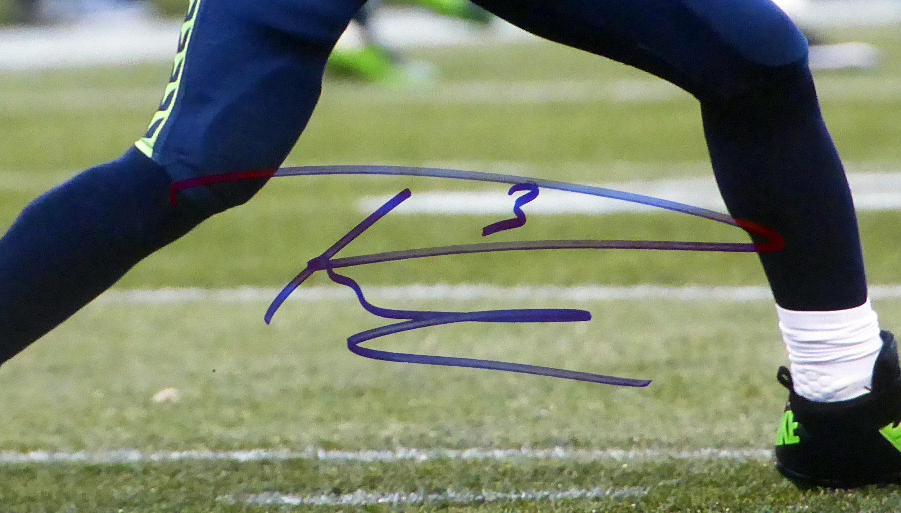 Russell Wilson Autographed 16x20 Photo Seattle Seahawks RW Holo Stock #95142 - Image 2