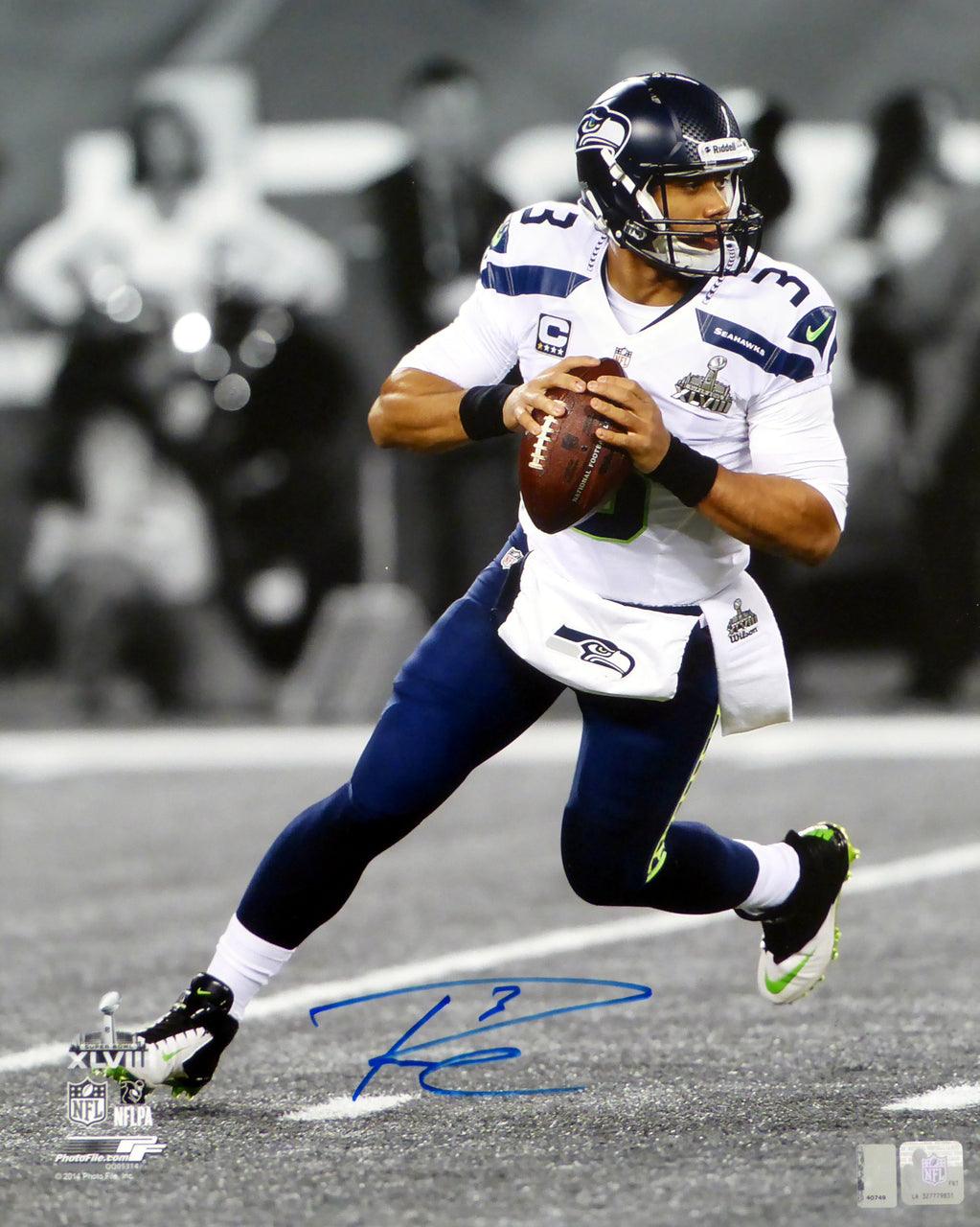 Russell Wilson Autographed Framed 16x20 Photo Seattle Seahawks Super Bowl XLVIII RW Holo Stock #200375 - Image 2