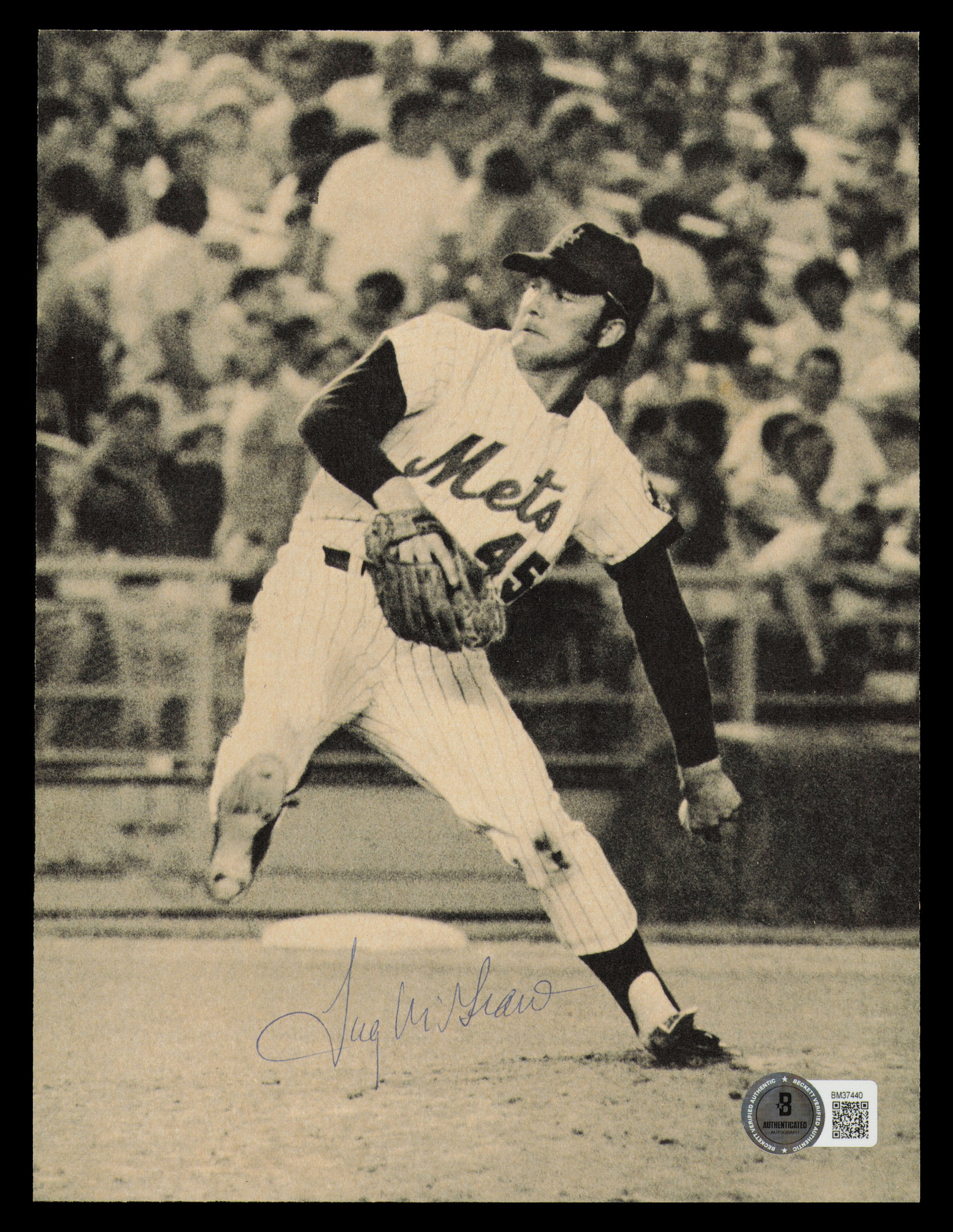 Tug McGraw Autographed 7x9 Magazine Page Photo New York Mets Beckett BAS QR #BM37440